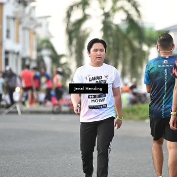 Runner Photo 7700880