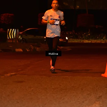 Runner Photo 7700886