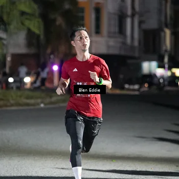 Runner Photo 7700888