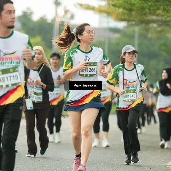 Runner Photo 7700899