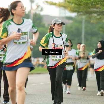 Runner Photo 7700901