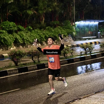 Runner Photo 7700921