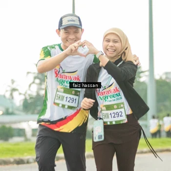 Runner Photo 7700935