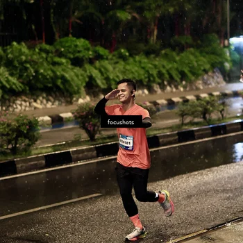 Runner Photo 7700941