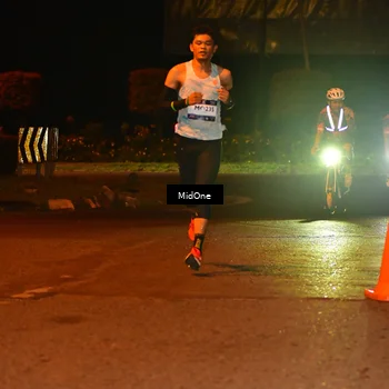 Runner Photo 7700944