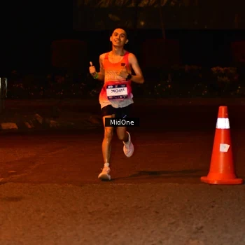 Runner Photo 7700955