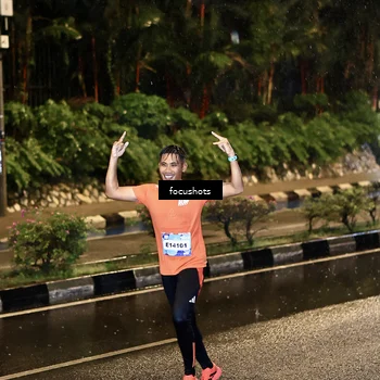 Runner Photo 7700957