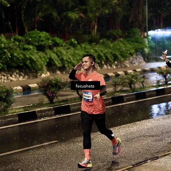 Runner Photo 7700960