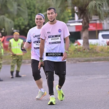 Runner Photo 7700970