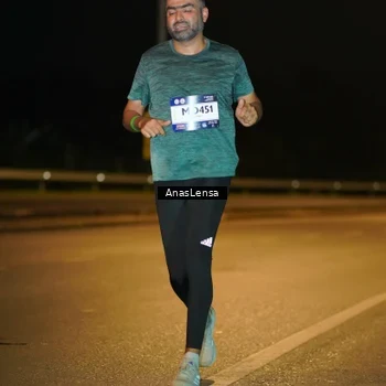 Runner Photo 7700972