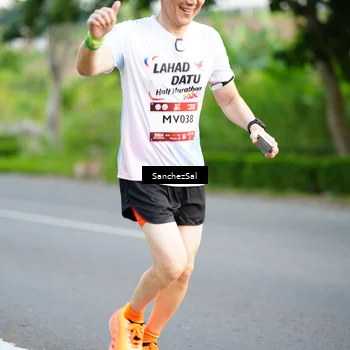 Runner Photo 7700976