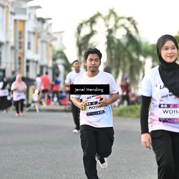 Runner Photo 7700993