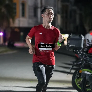 Runner Photo 7700994