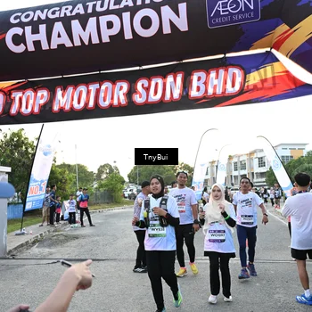 Runner Photo 7701008