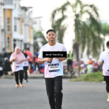 Runner Photo 7701017