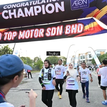 Runner Photo 7701031
