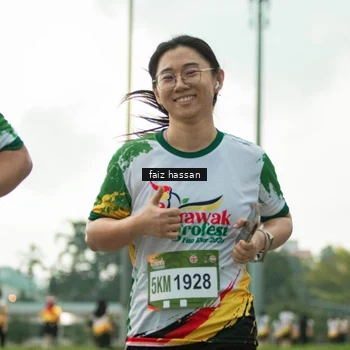 Runner Photo 7701032