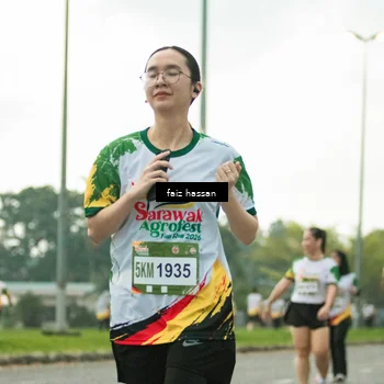 Runner Photo 7701088