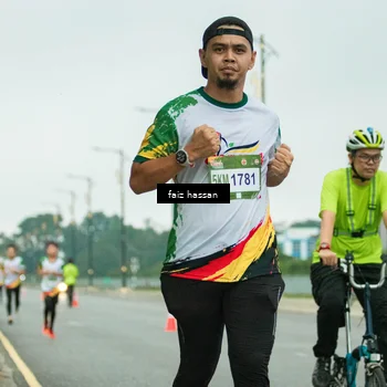 Runner Photo 7701094