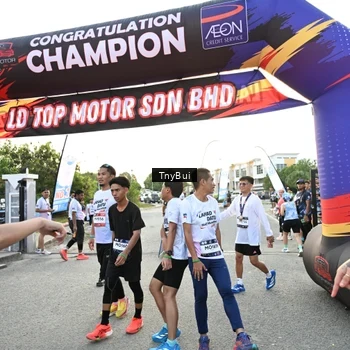 Runner Photo 7701096