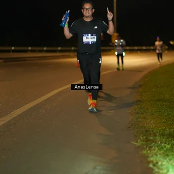 Runner Photo 7701109