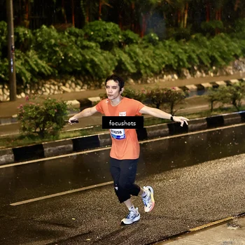 Runner Photo 7701111