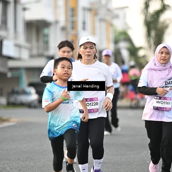 Runner Photo 7701114