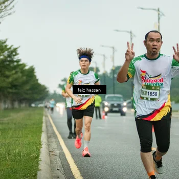 Runner Photo 7701122