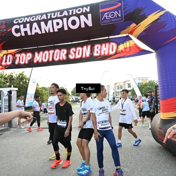 Runner Photo 7701123