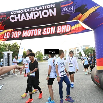 Runner Photo 7701124