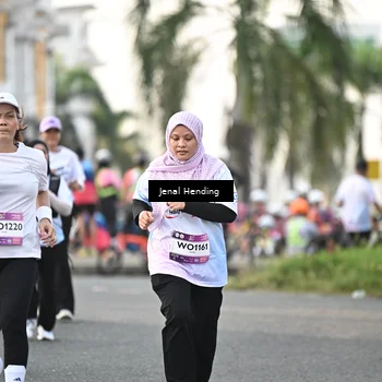 Runner Photo 7701128