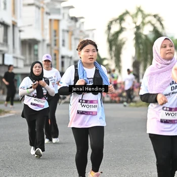 Runner Photo 7701135