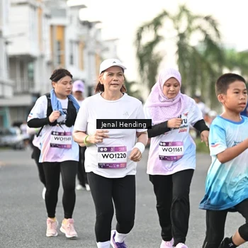 Runner Photo 7701143