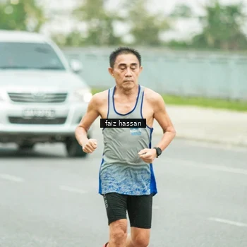 Runner Photo 7701144
