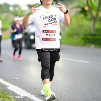 Runner Photo 7701148