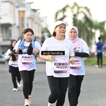 Runner Photo 7701150