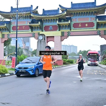 Runner Photo 7701153