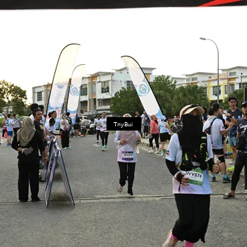 Runner Photo 7701165