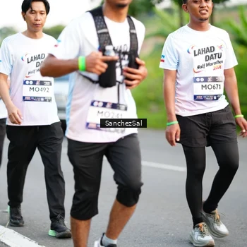 Runner Photo 7701170