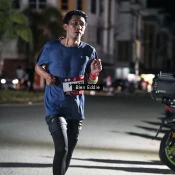 Runner Photo 7701176
