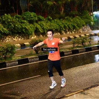 Runner Photo 7701177