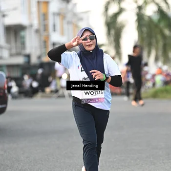Runner Photo 7701183