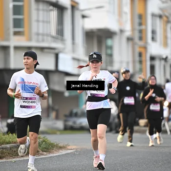 Runner Photo 7701200