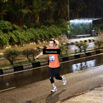 Runner Photo 7701221