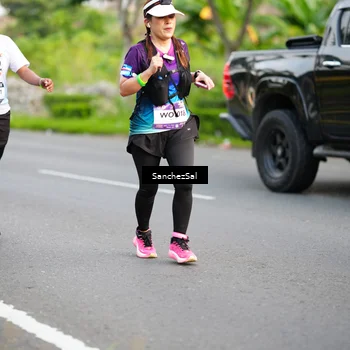 Runner Photo 7701230