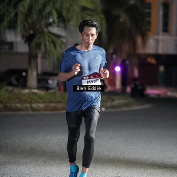 Runner Photo 7701252