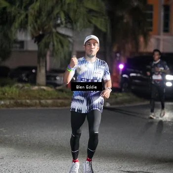 Runner Photo 7701300