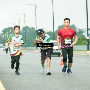 Runner Photo 7701301