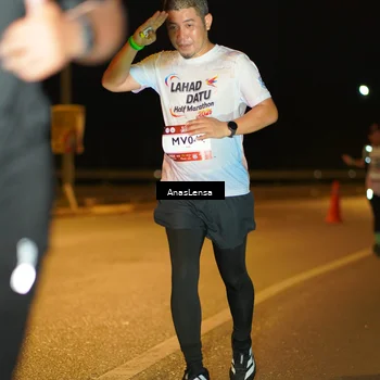 Runner Photo 7701303