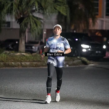 Runner Photo 7701324
